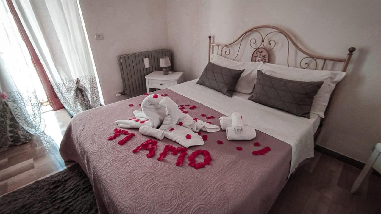 "B&B La Lanterna" Trulli & Dimore Storiche อัลเบโรเบลโล ภายนอก รูปภาพ